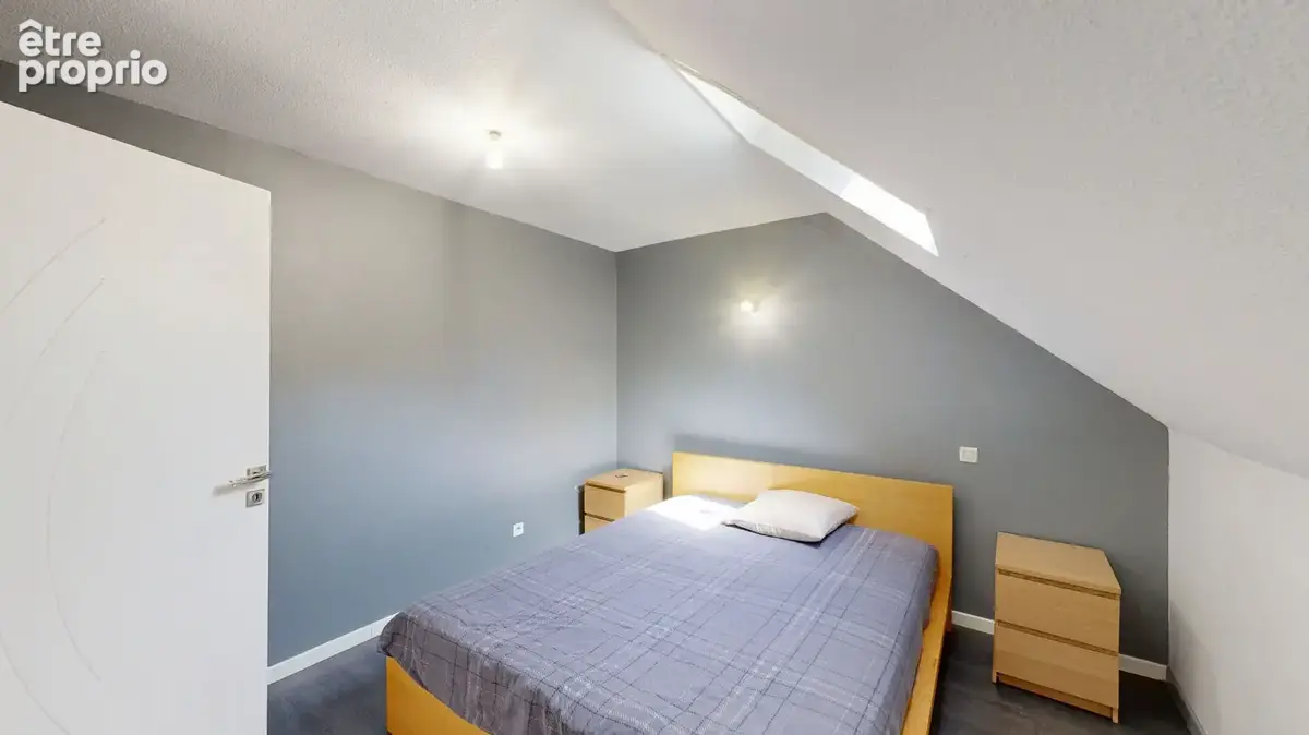 Appartement Duplex Dernier Étage avec Jardin Privatif de 300 m² - photo 6