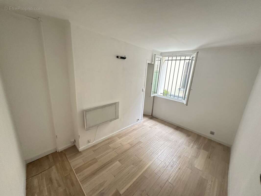 Appartement à PARIS-20E