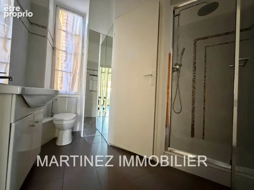 Appartement 3 pieces traversant + 3 caves - photo 8