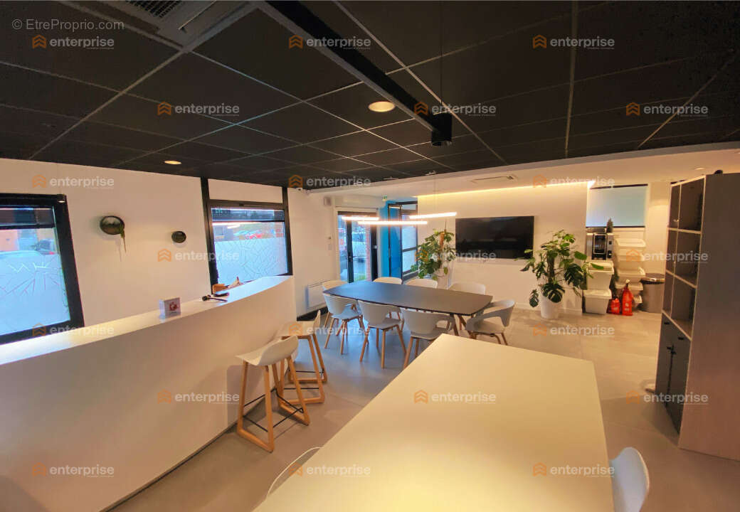 A vendre - immeuble de bureaux independant - 550m2 - baisse de prix - photo 4