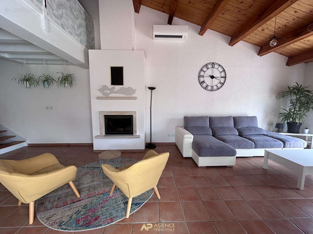 Maison familiale - 142m2 - piscine - Puilboreau - photo 4