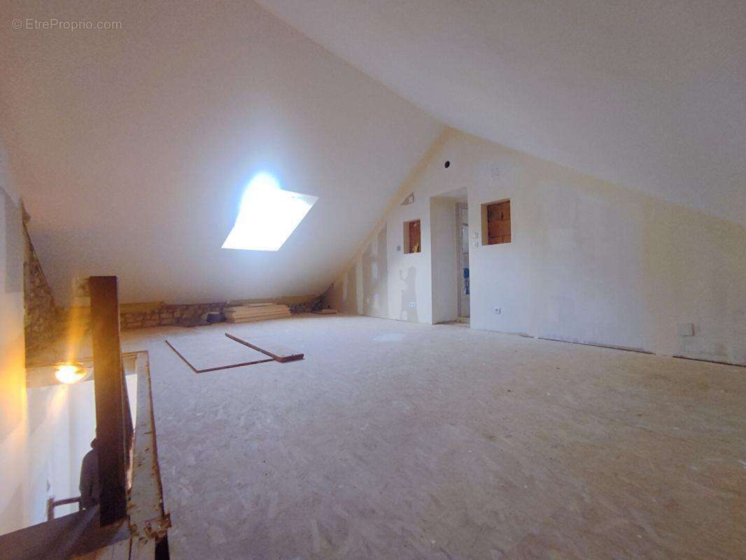 Maison à LA GUERCHE