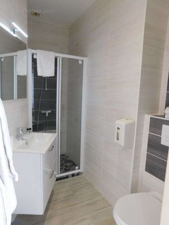 Commerce à CAZAUBON