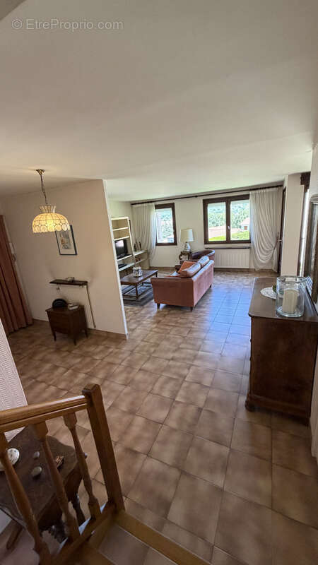 Appartement à ROCHE-LA-MOLIERE