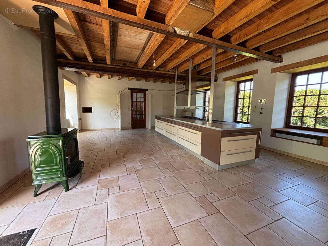 Fermette sur un terrain de 5 300 m² - photo 3
