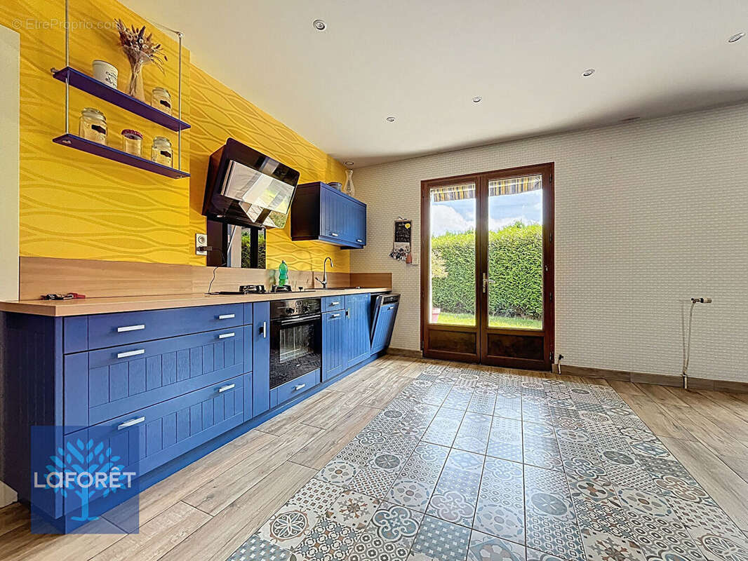 Maison à LA BAZOUGE-DU-DESERT