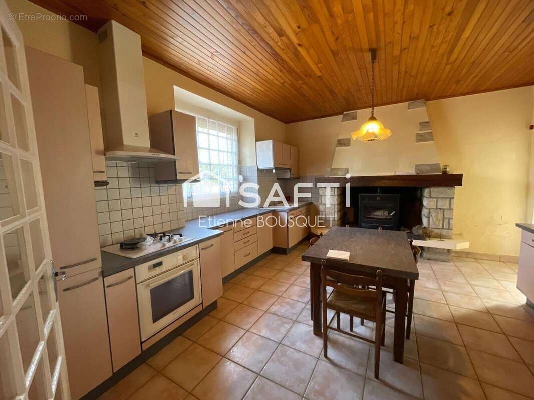 Maison 195 m² à Saint-Loubouer  - photo 5