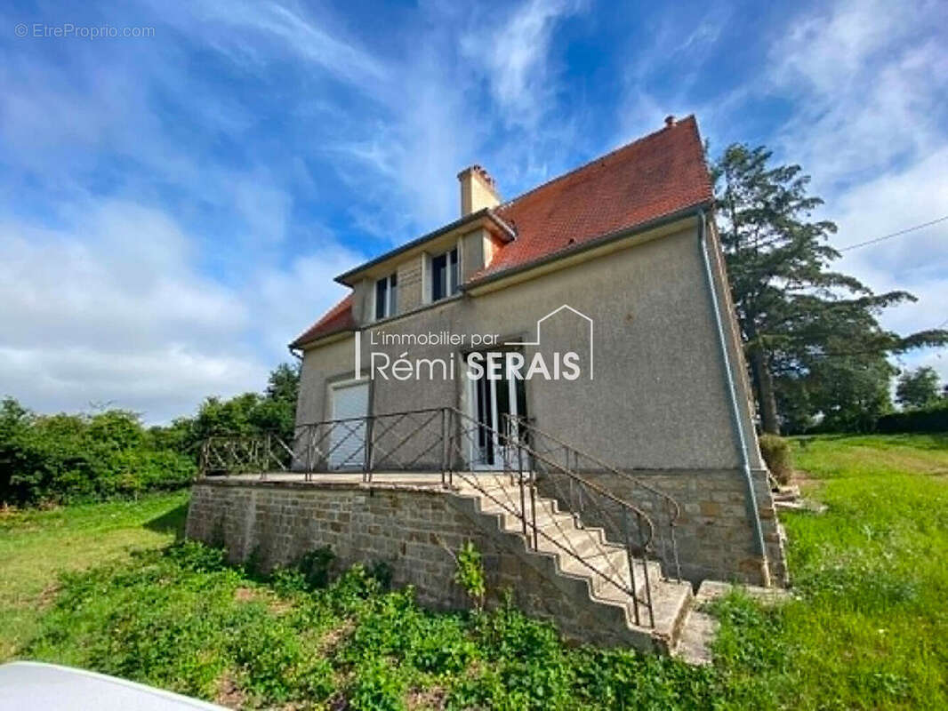 Maison à réhabiliter avec grand terrain et vue dégagée -14260 - photo 14