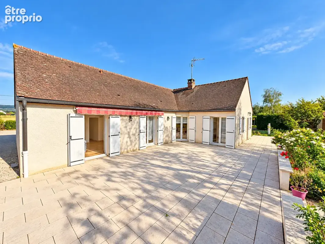 Maison à EBATY