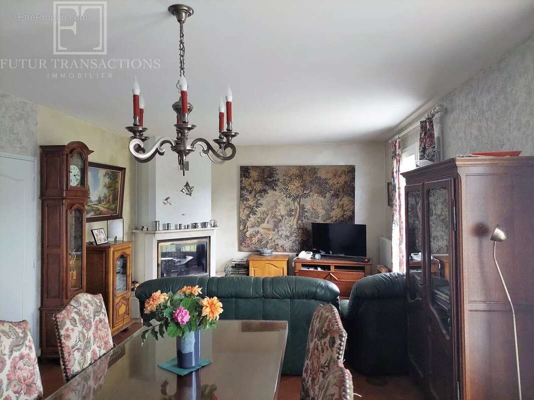 Maison avec 2 logements sur 6250 m² - photo 2