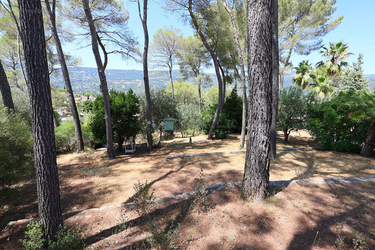 Maison à PEYMEINADE