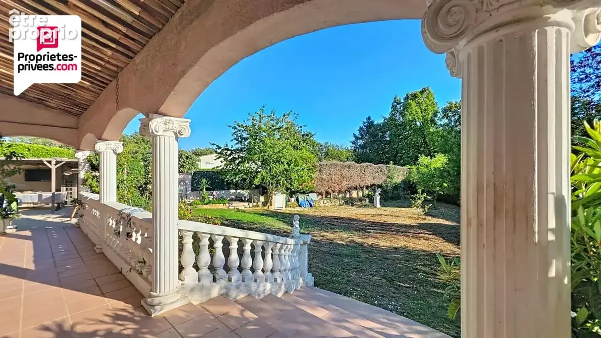 Grande villa avec 2 appartements independants au calme et sur terrain de 2550 m2 - photo 4
