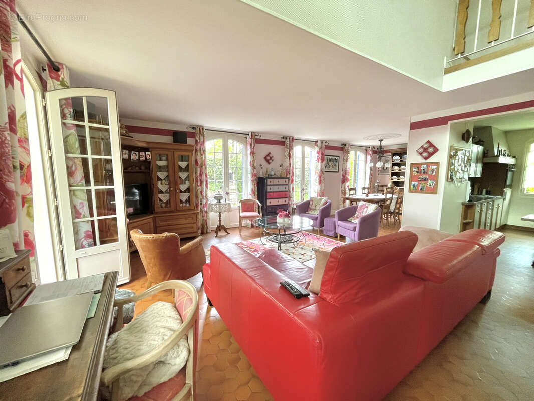 Pavillon d'architecte de 1970 - 4 chambres dont 2 en plain-pied - photo 8