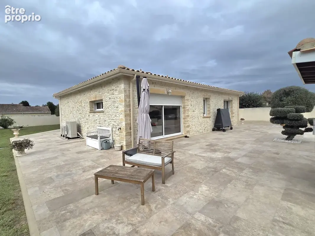 Maison 5 pièces 108 m² à vendre à Saint-Denis-De-Pile (33910) - photo 1