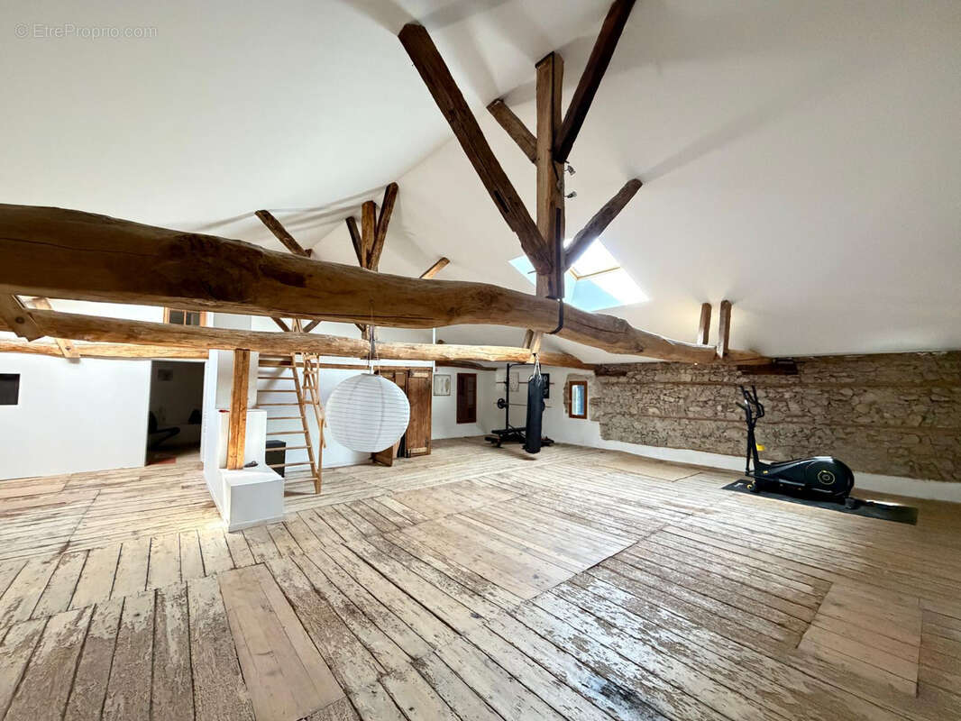 Maison à LAYRAC