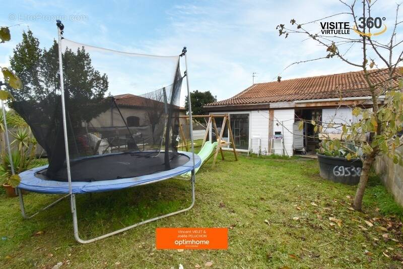 Maison à AMBARES-ET-LAGRAVE