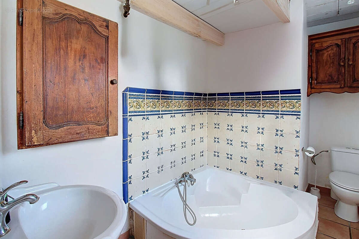 Maison à FIGANIERES