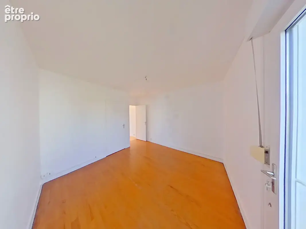 Appartement t4 a vendre brest saint-pierre - dalle beton - photo 4