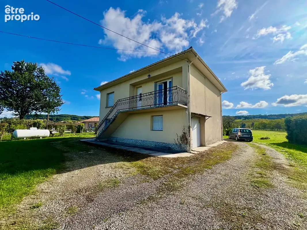 Maison à ALLEZ-ET-CAZENEUVE