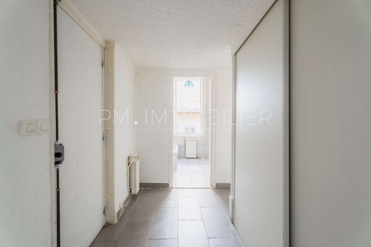 Appartement 42 m² à Marseille-4e  - photo 7