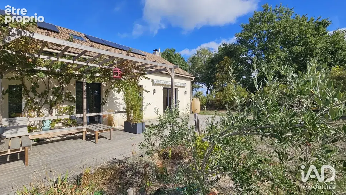 Photo 1 - Maison à SAINT-COLOMBAN
