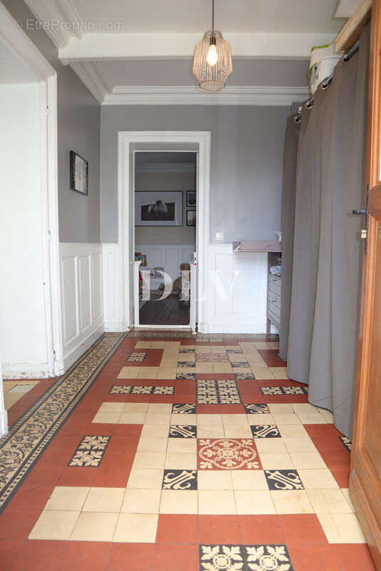 Appartement 150 m² à Avon  - photo 4