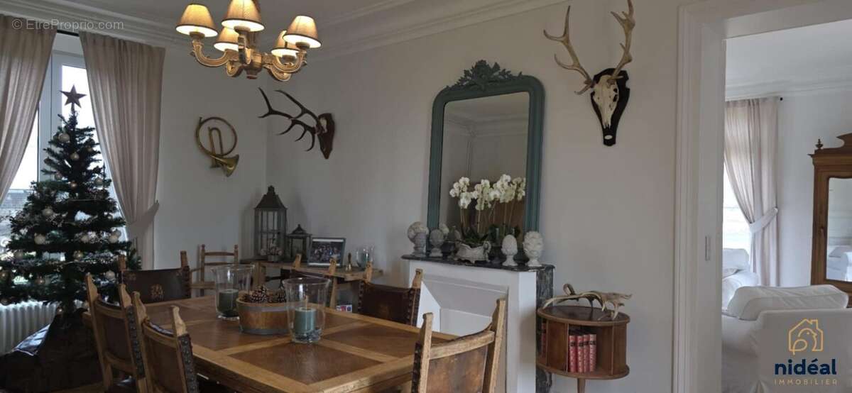 SALLE A MANGER - Maison à GAILLON