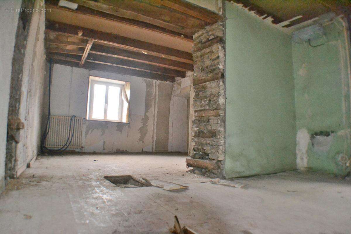 Maison à L&#039;ISLE-SUR-LE-DOUBS