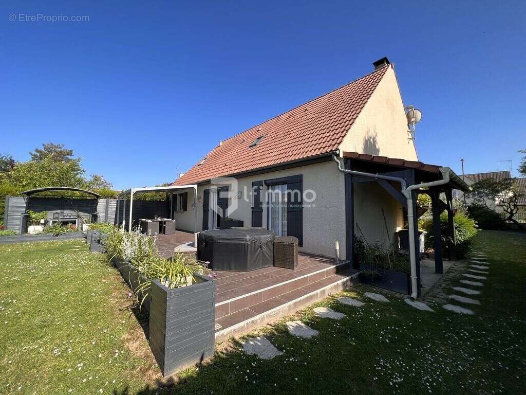 77130 Marolles sur seine, Pavillon 6 pièces de 133m2 - photo 13
