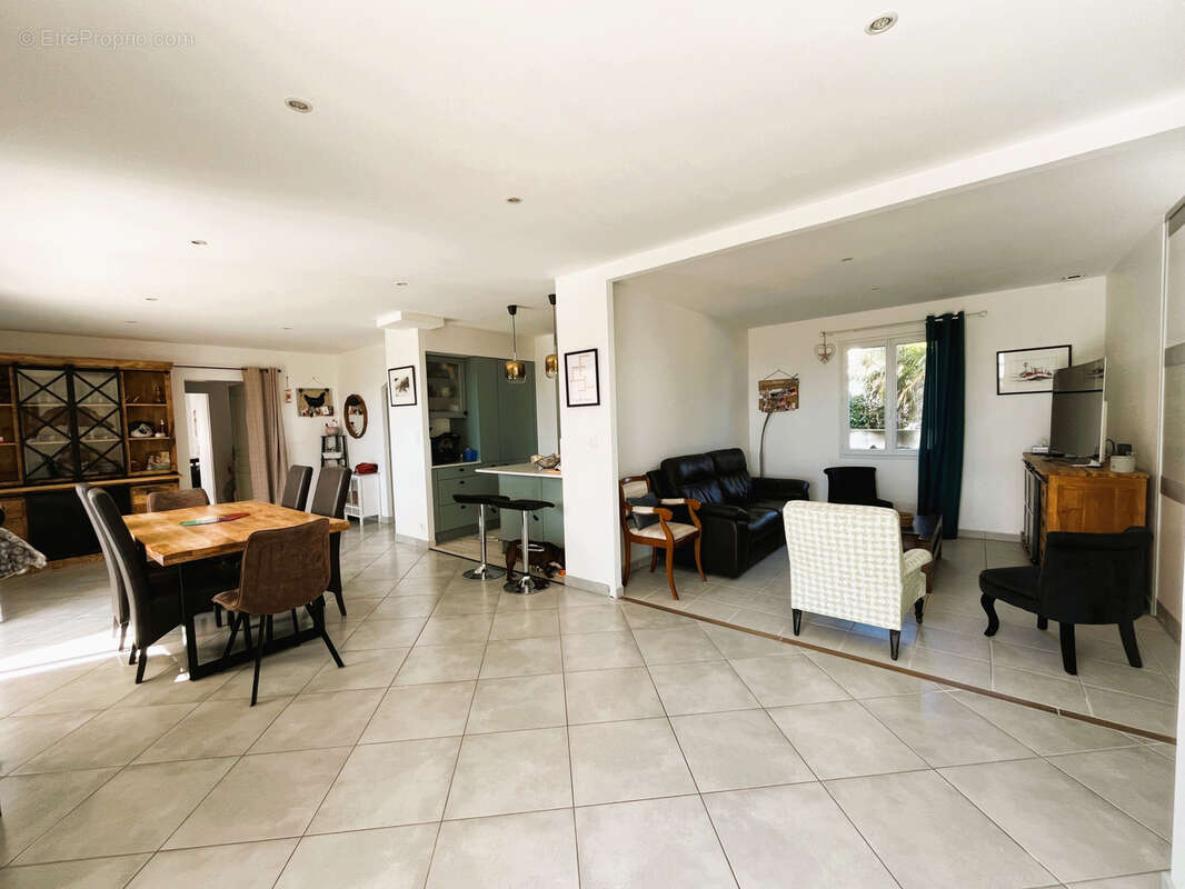 Maison à MESCHERS-SUR-GIRONDE