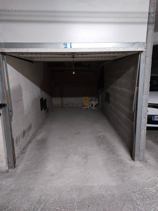 Parking à NICE