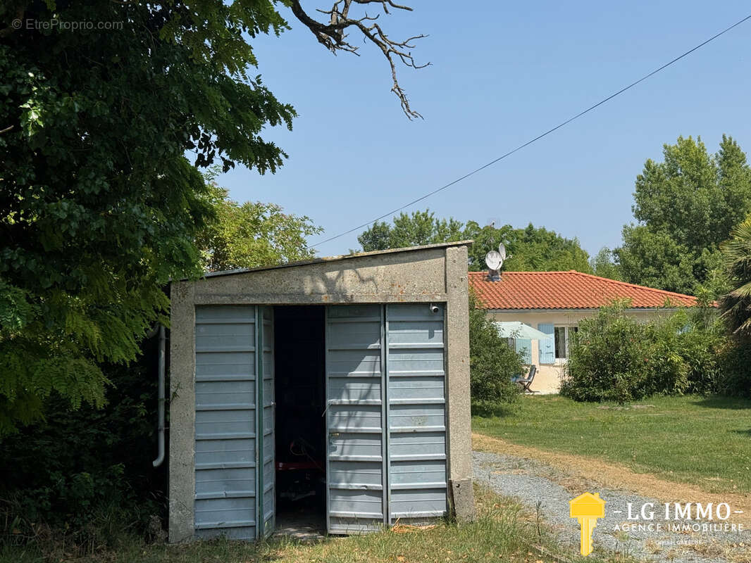 Maison à GREZAC
