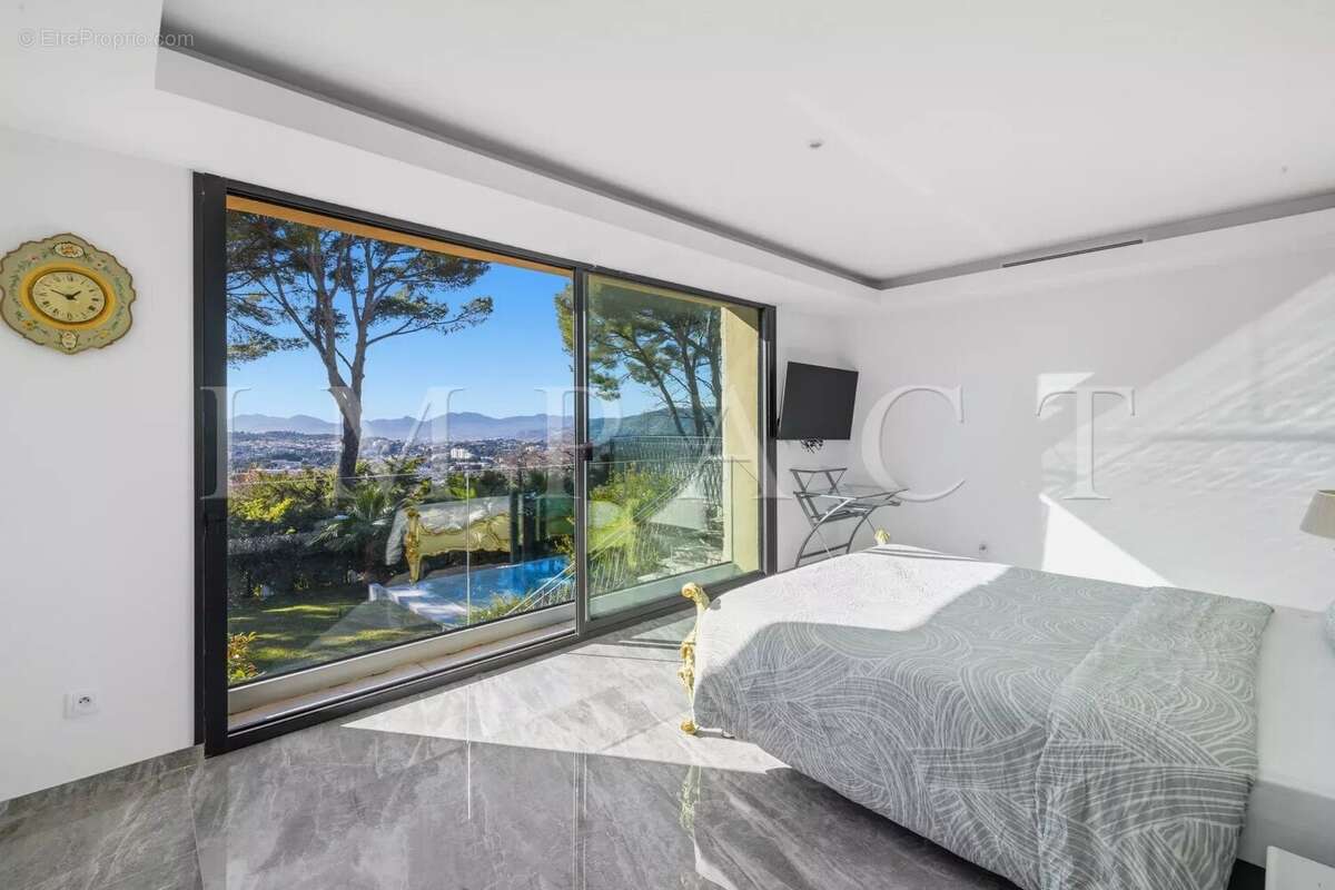 Maison à MOUGINS