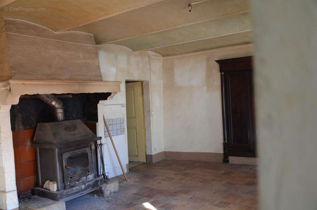 Maison à SAINT-REMEZE