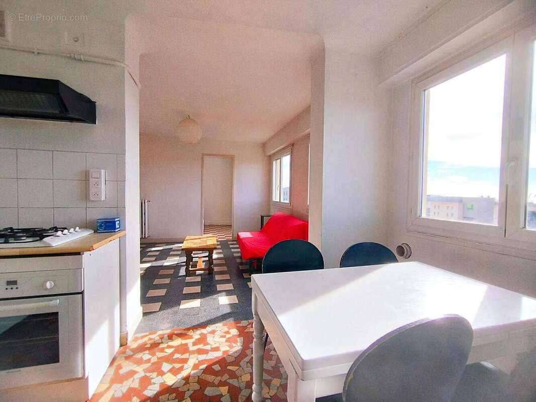   - Appartement à NICE