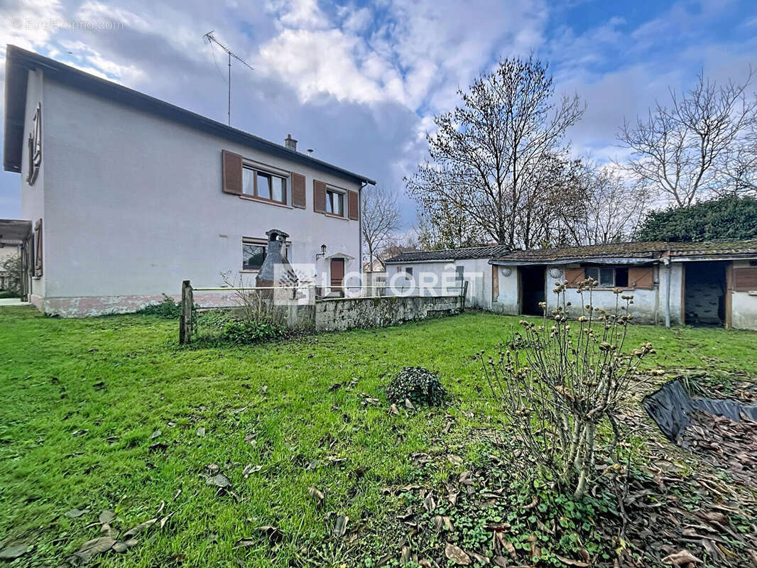 Maison à BASSUET