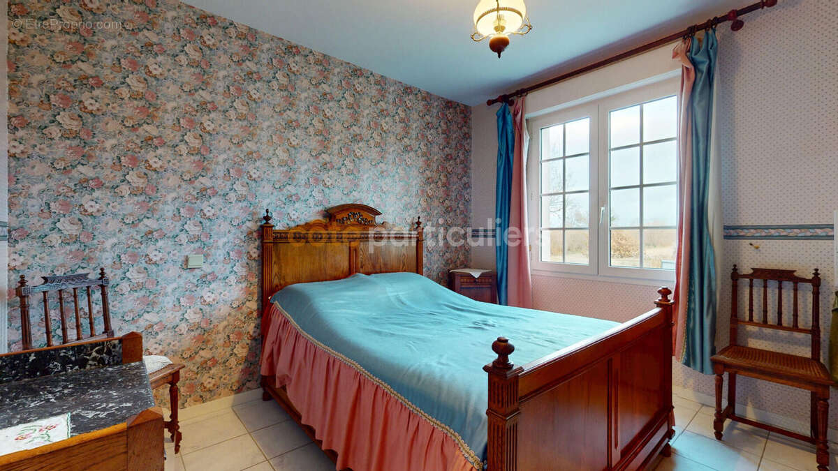 Maison à SAINT-JEAN-DES-CHAMPS