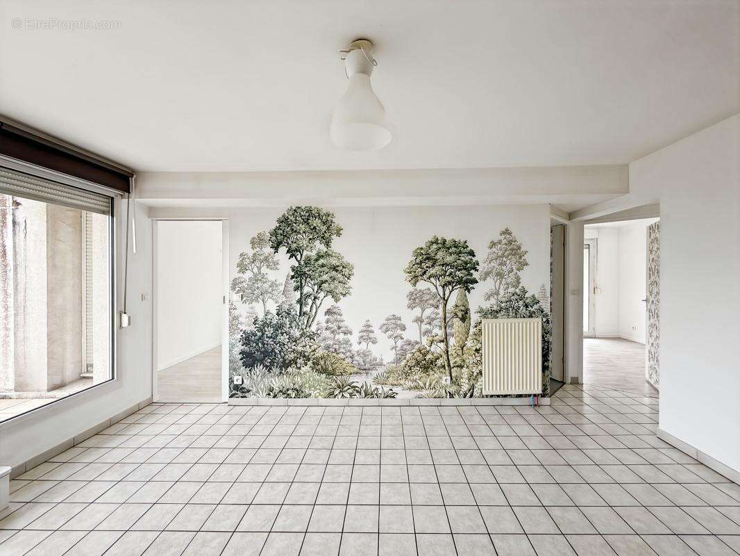Appartement À Vendre T4 de 73 m2 avec Balcon et BOX à REIMS - photo 5