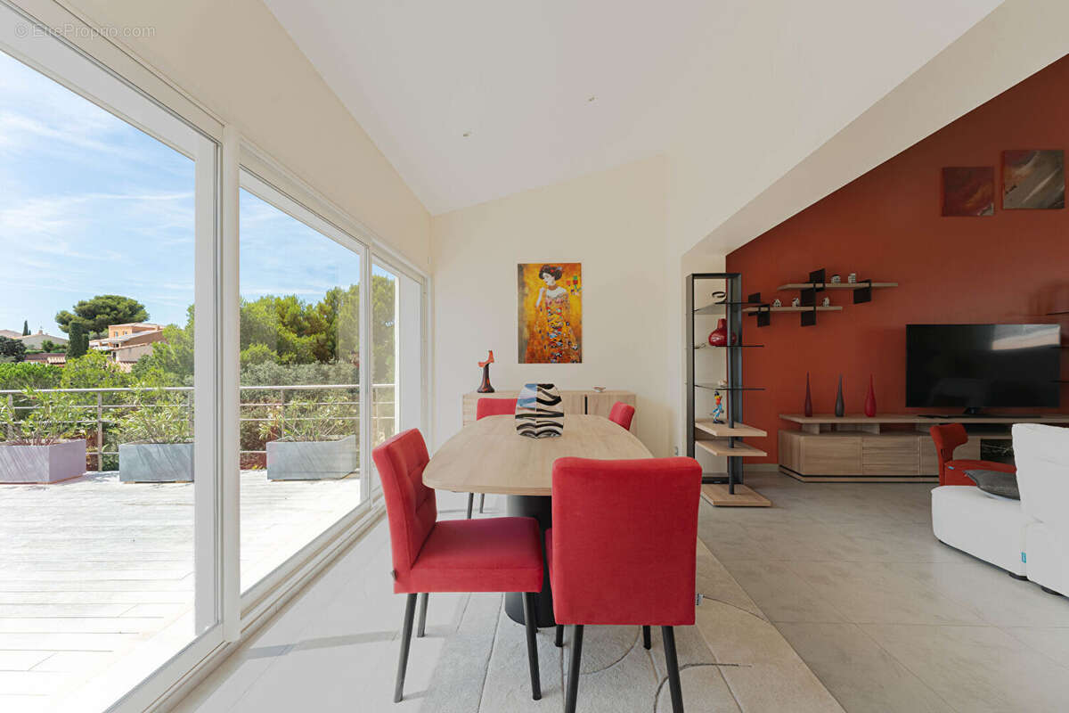 Maison à SAUSSET-LES-PINS