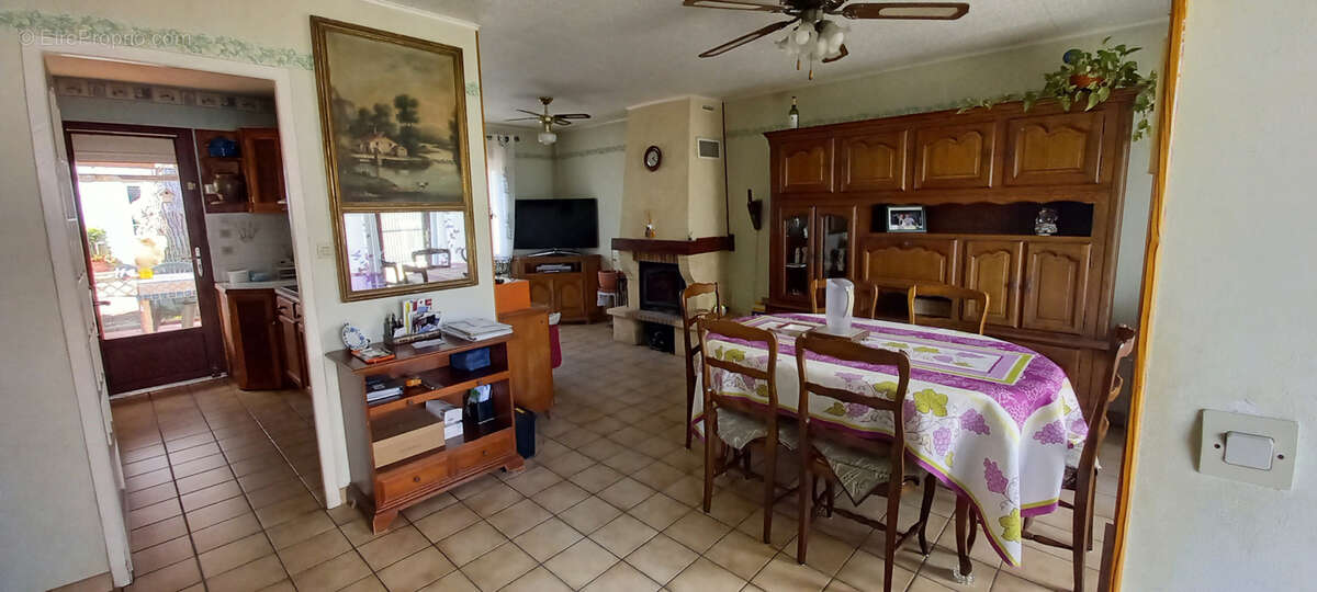 Maison à AMBARES-ET-LAGRAVE