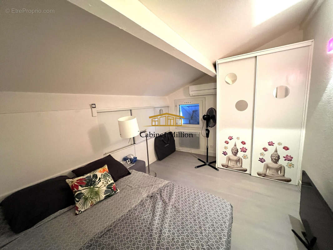 Maison à VIC-LA-GARDIOLE