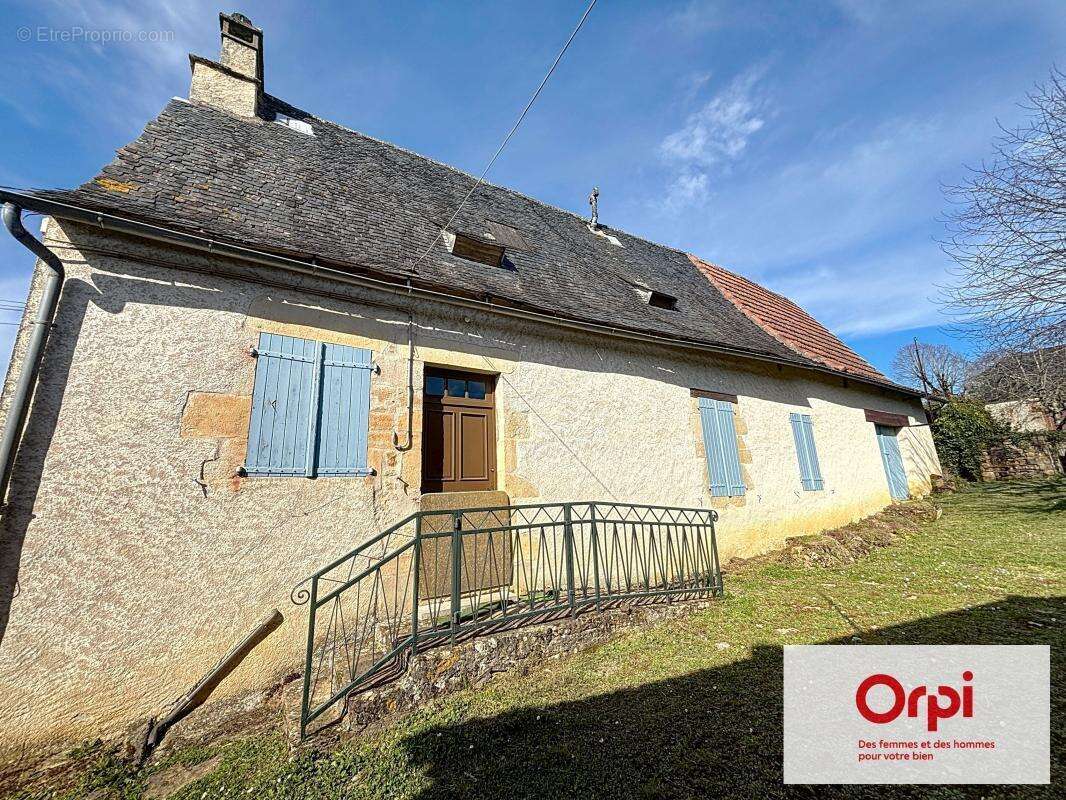 Maison à TERRASSON-LAVILLEDIEU