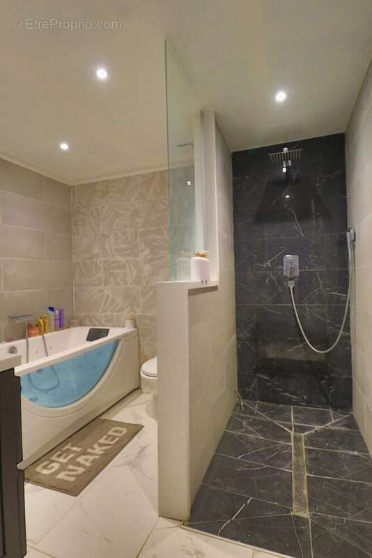 Maison à POUILLY-SUR-SAONE