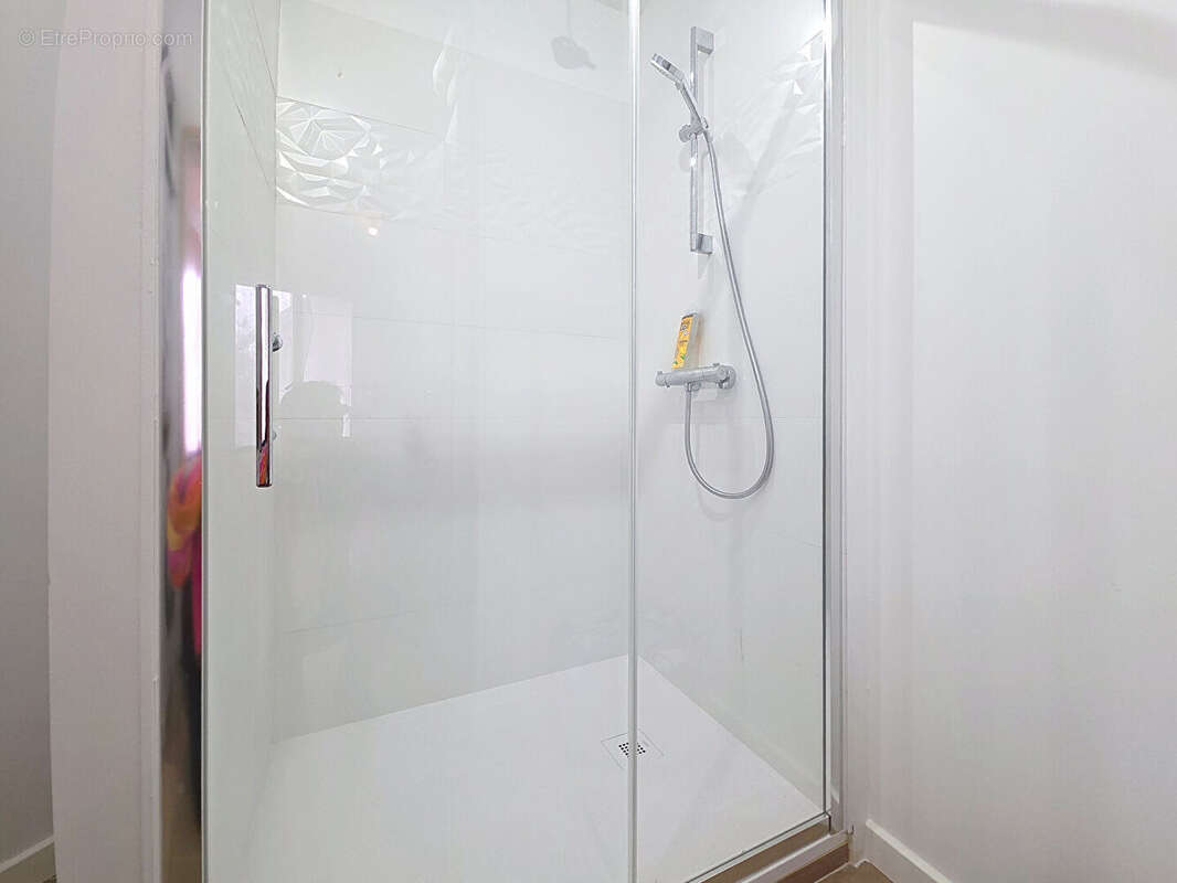 Maison à SAINT-PAIR-SUR-MER