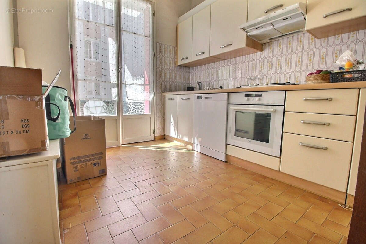 Maison à ISSY-LES-MOULINEAUX