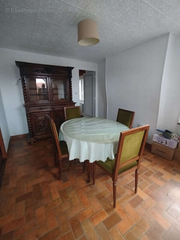 Maison à DRACY-SAINT-LOUP