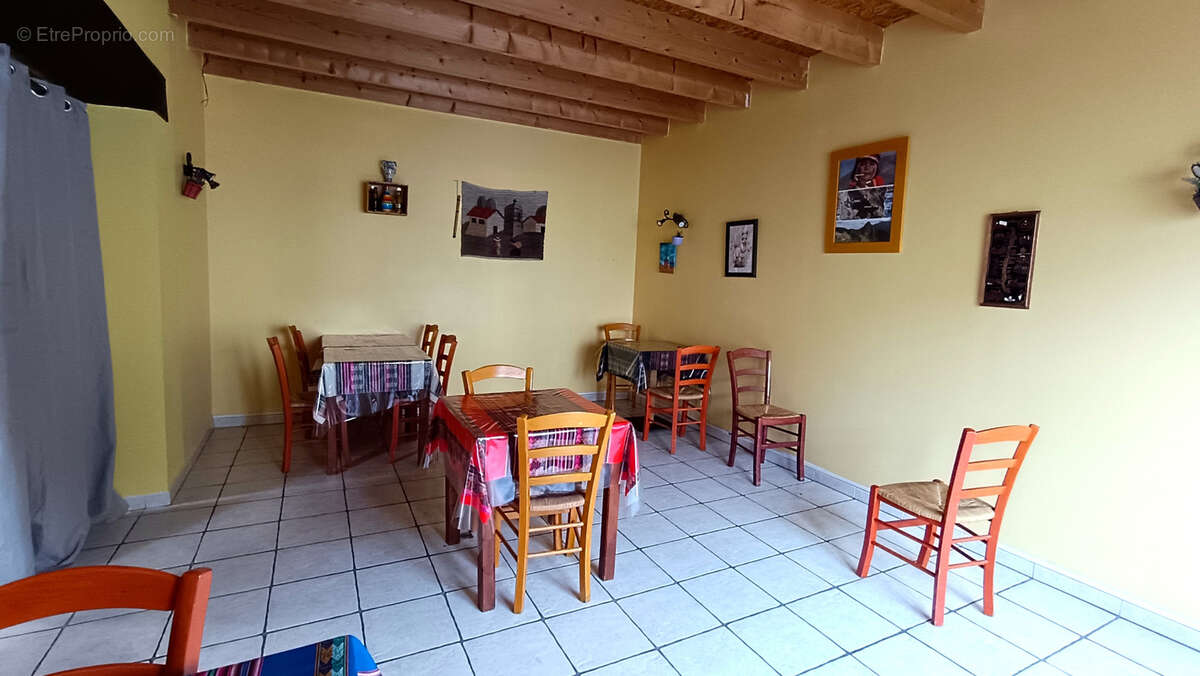 Appartement à SAINT-GENIS-DE-SAINTONGE