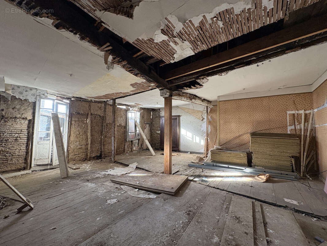 Appartement à DONZENAC