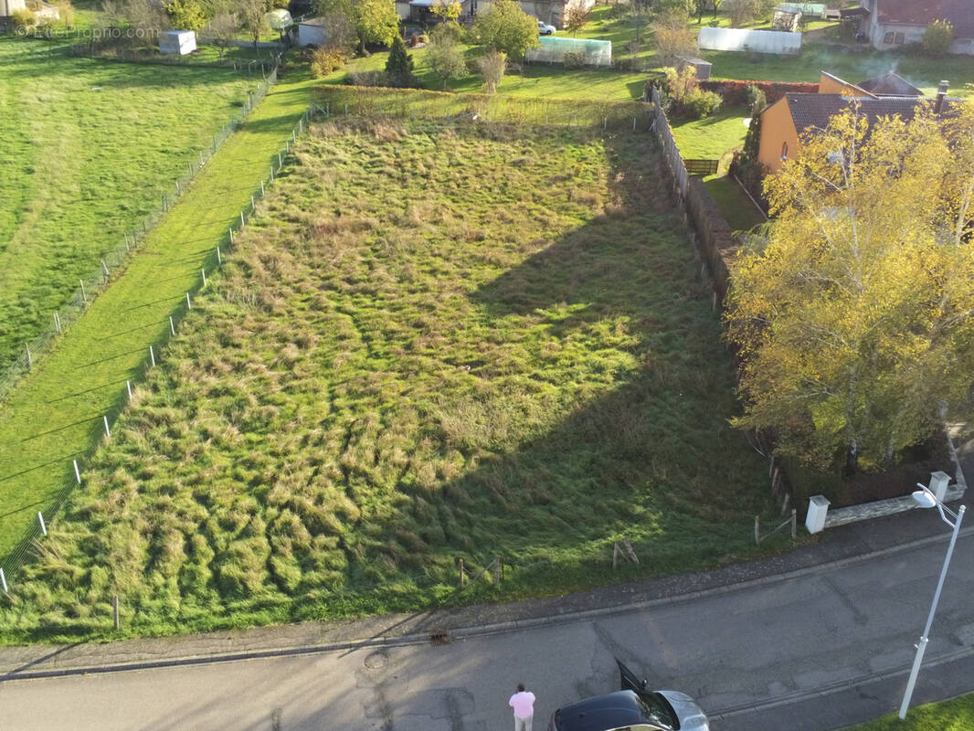 Terrain à VILLERS