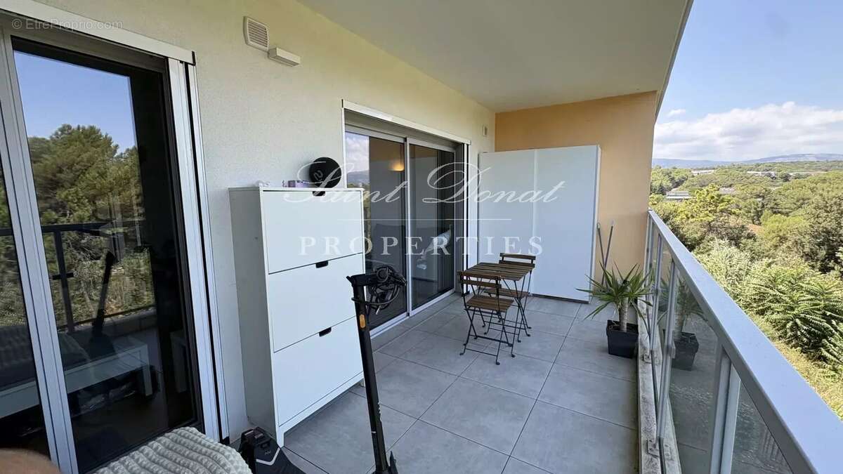 EXCLUSIVITÉ – BIOT – T2 de 41,32 m² à 300 m de la Mouratoglou Academy – Terrasse & vue dégagée - photo 7
